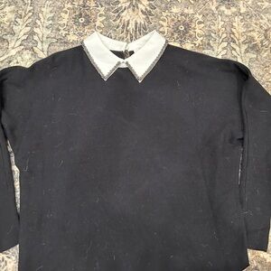 Sioni Black Blouse with White Collar